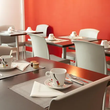 Aparthotel Ruby Suites Quartier Les Halles By Popinns